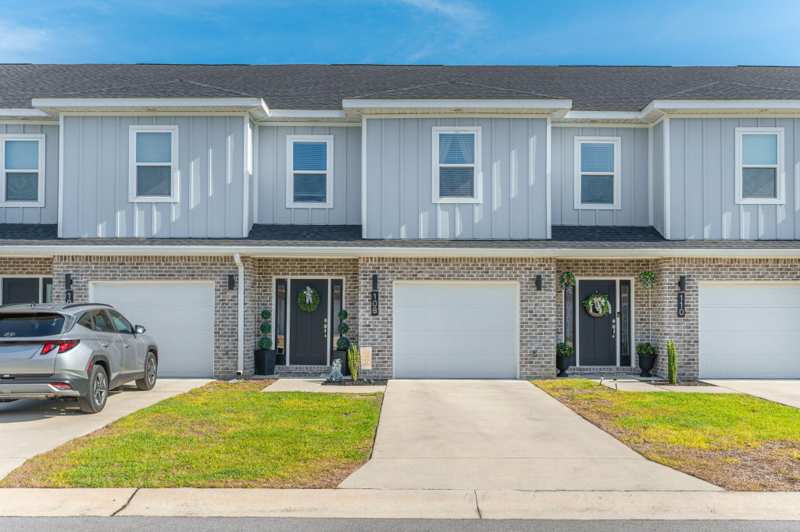 4 bedroom Townhouse at 108 Pentecost Way #108, Ainsley Parc, Fort Walton Beach — photo 1