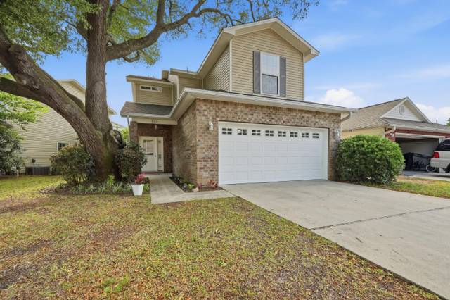 925 Scenic Oak Lane