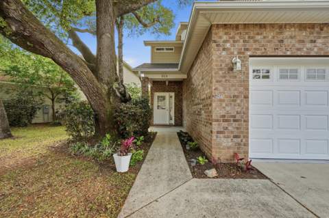 925 Scenic Oak Lane, Fort Walton Beach FL - photo 6 of 30