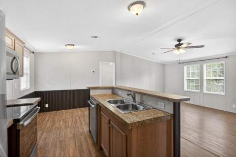 535 Kings Lake Boulevard, DeFuniak Springs FL - photo 15 of 53