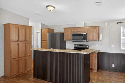 535 Kings Lake Boulevard, DeFuniak Springs FL - photo 13 of 53