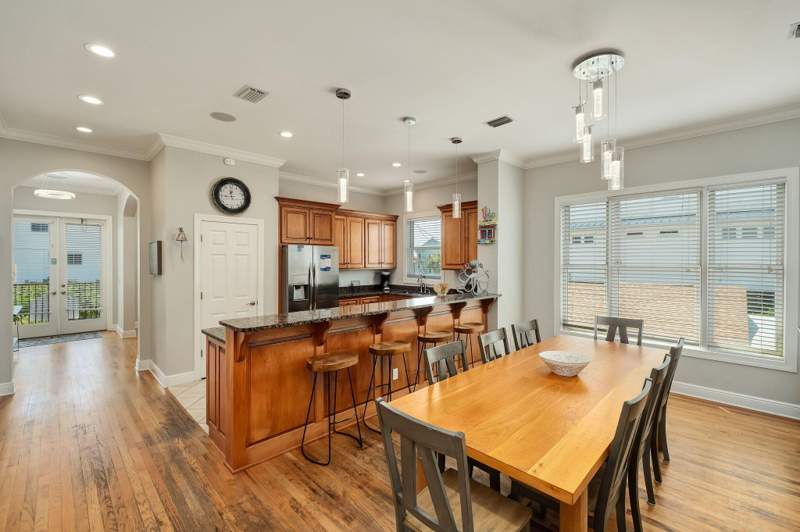 5 bedroom Detached Single Family at 226 Sandtrap Road, Tang-O-Mar S/D Unrec, Miramar Beach — photo 2