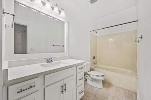 167 SE Brooks Street #102, Fort Walton Beach FL - photo 16 of 30