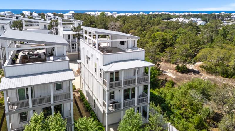 4 bedroom Detached Single Family at 28 W Queen Palm Drive, Twin Palms, Inlet Beach — photo 5