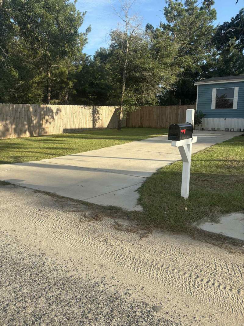 3 bedroom Manufactured Home at 135 Rembrandt Circle, Oakwood Lakes Estates, DeFuniak Springs — photo 2
