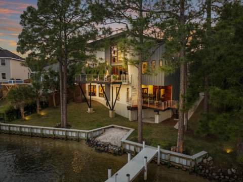 296 S Bayshore Drive, Valparaiso FL - photo 16 of 69