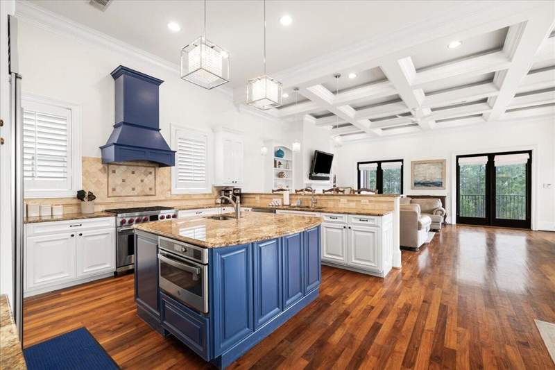 5 bedroom Detached Single Family at 52 Sandstone Street, Beach View Heights Unrec, Santa Rosa Beach — photo 5