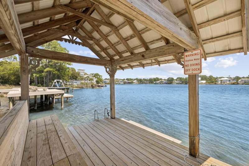4 bedroom Detached Single Family at 205 S Lake Drive, Eastern Lake S/D, Santa Rosa Beach — photo 5