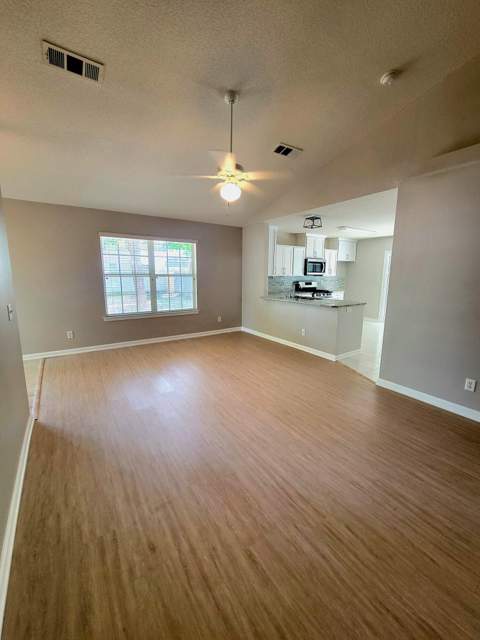 280 Timber Wind Drive, DeFuniak Springs FL - photo 13 of 37