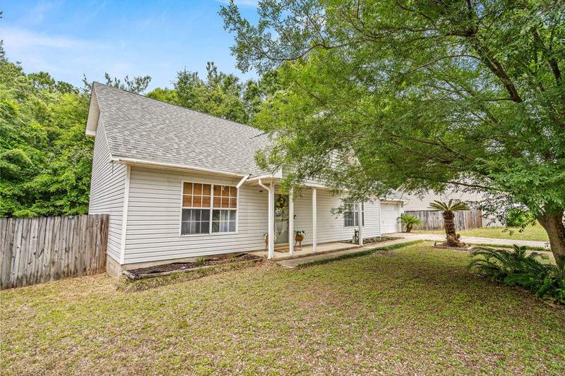 3 bedroom Detached Single Family at 510 Hillview Circle, Southview Estates Ph 2, Crestview — photo 3