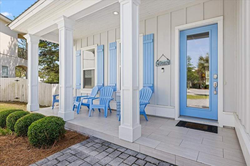 4 bedroom Detached Single Family at 170 Penelope Street, Frangista Beach 3rd Addn, Miramar Beach — photo 4