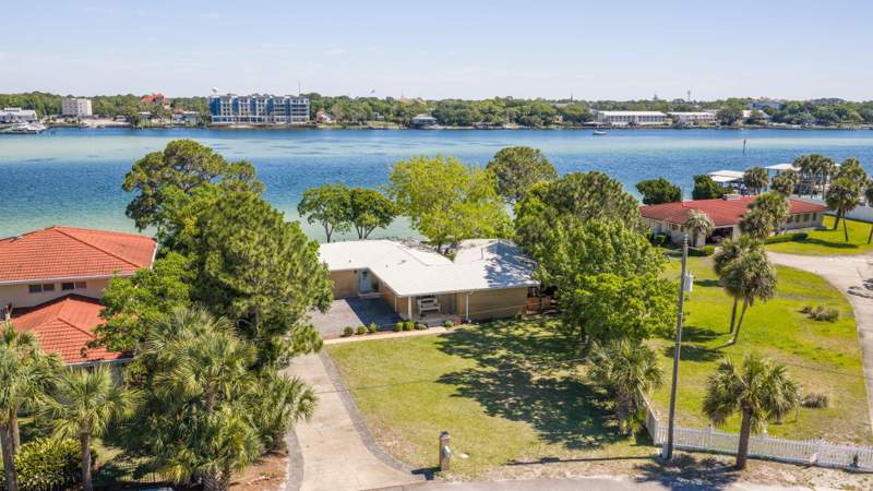4 bedroom Detached Single Family at 519 Dorado Avenue, Santa Rosa Island, Fort Walton Beach — photo 2
