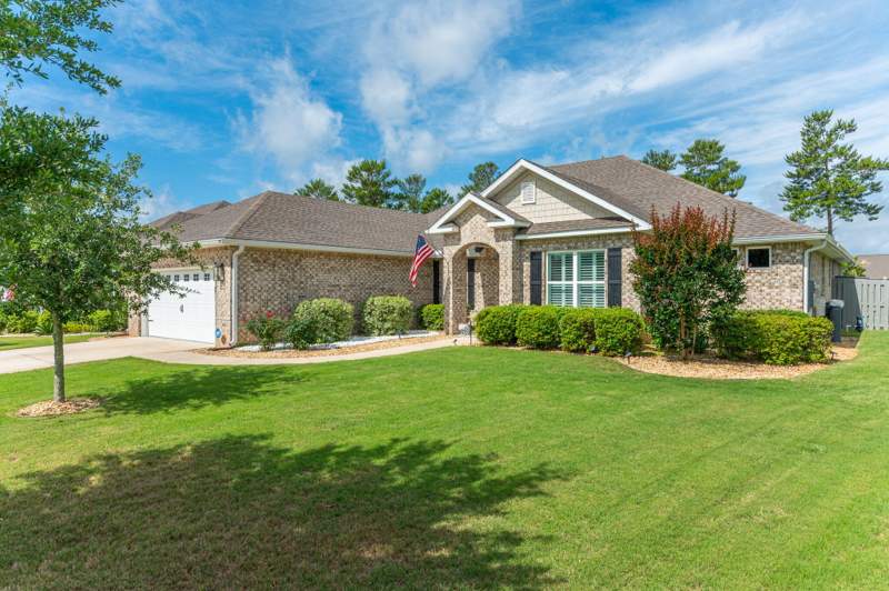 4 bedroom Detached Single Family at 200 Sweet Tea Lane, Hammock Bay, Freeport — photo 2