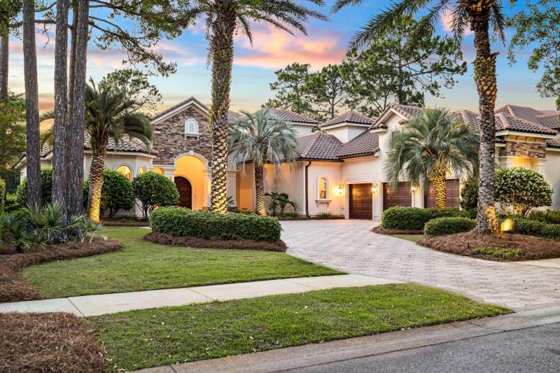 4 bedroom Detached Single Family at 3507 Burnt Pine Lane, Burnt Pine, Miramar Beach — photo 2