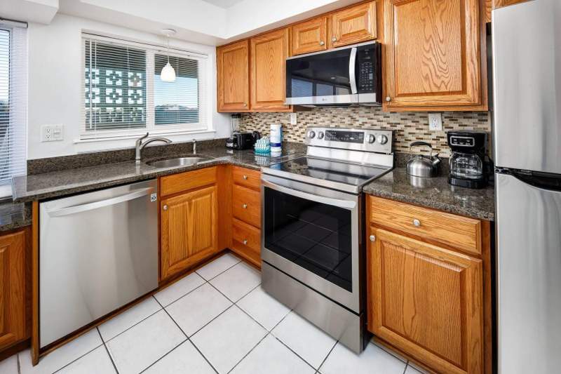 1 bedroom Condominium at 1530 SE Miracle Strip Parkway #112B, Seaspray Condo, Fort Walton Beach — photo 5