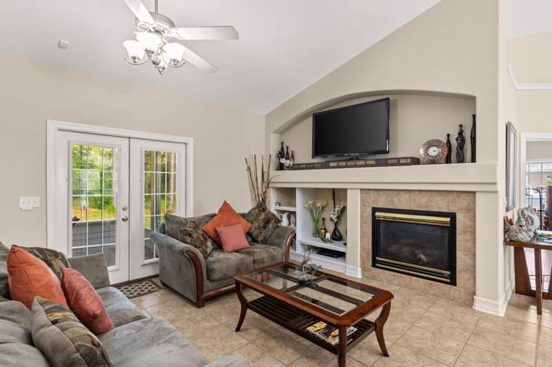 4 bedroom Detached Single Family at 480 Windswept Boulevard, Windswept Estates, Freeport — photo 3