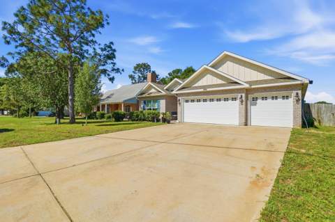 1102 Shoal River Drive, Crestview FL - photo 7 of 40
