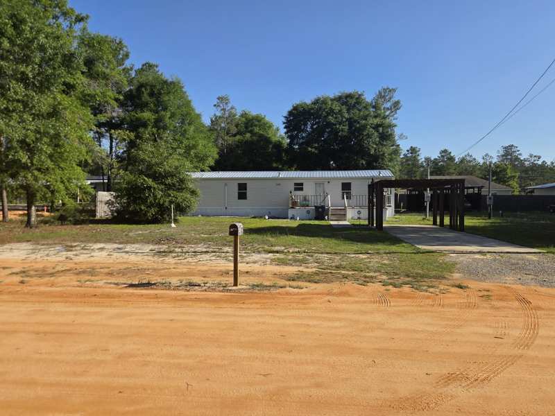 2 bedroom Manufactured Home at 280 Meteyard Lane, Oakwood Hills Unit 1, DeFuniak Springs — photo 1