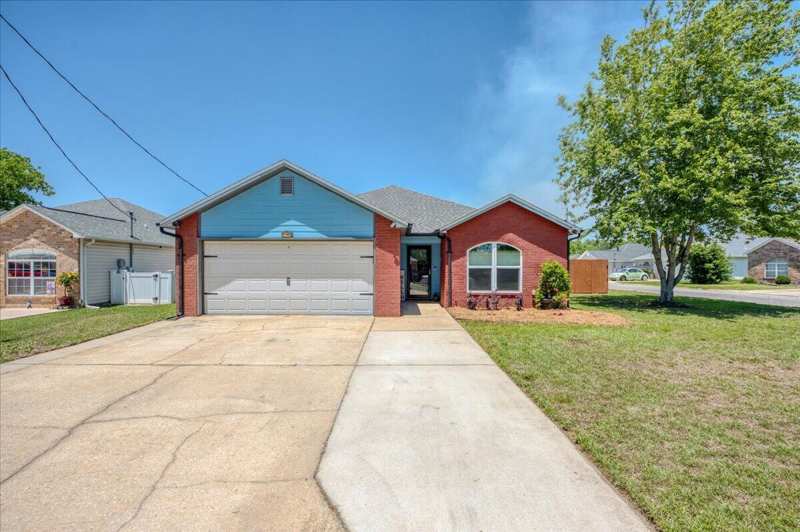 4 bedroom Detached Single Family at 1765 Old Ranch Road, Southern Pines, Fort Walton Beach — photo 1