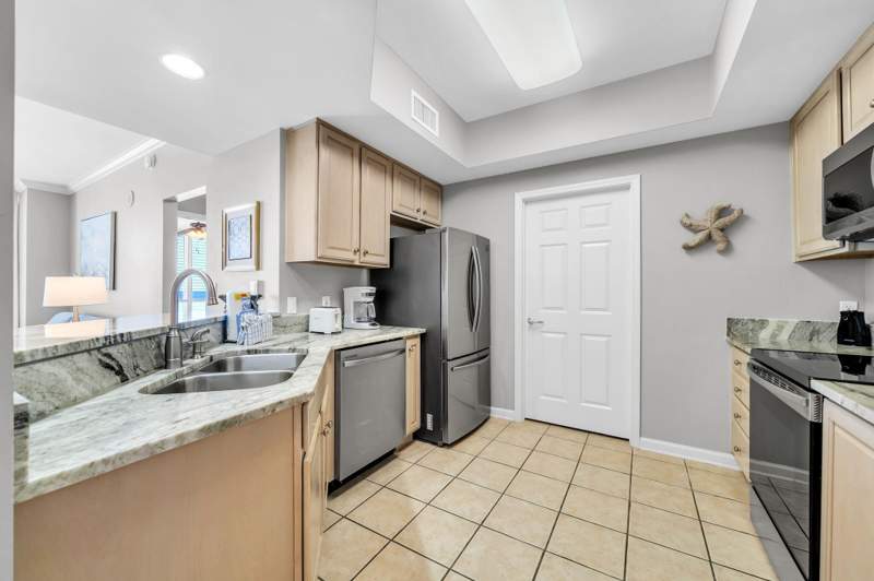 2 bedroom Condominium at 1050 Hwy 98 #505E, Silver Beach Towers, Destin — photo 4