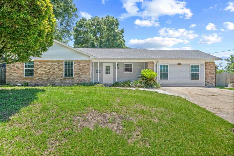 4 bedroom Detached Single Family at 3010 Windsor Circle, Kings Crossing Ph I Lot 5 Blk 2, Crestview — photo 1