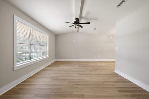 2435 Rocky Shores Drive, Niceville FL - photo 8 of 45
