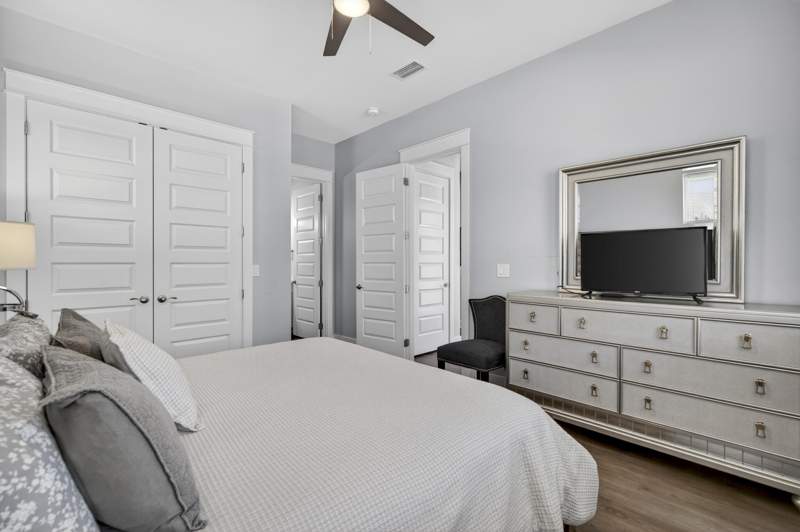 6 bedroom Detached Single Family at 167 Lakeland Drive, Frangista Beach 3rd Addition, Miramar Beach — photo 5