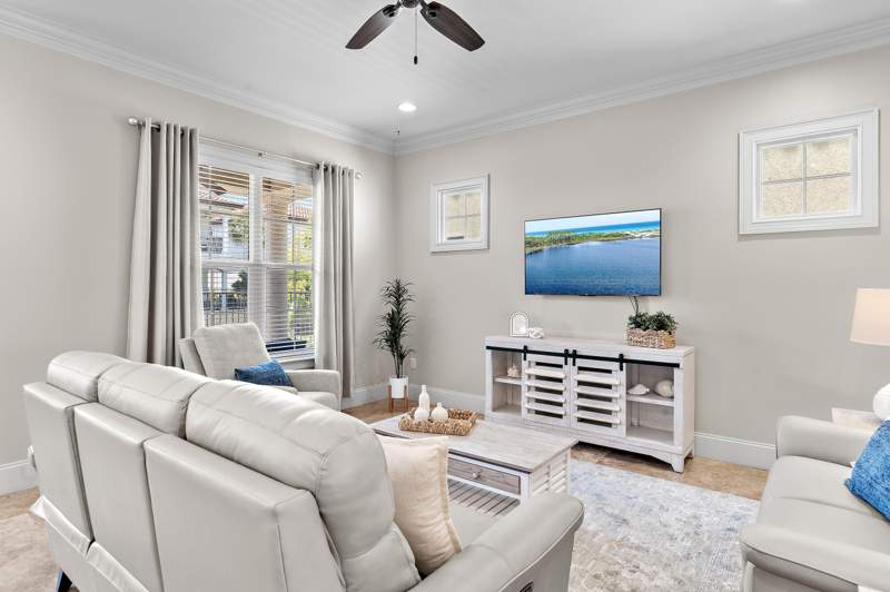 4 bedroom Detached Single Family at 1975 Baytowne Loop, Villa Lago, Miramar Beach — photo 4