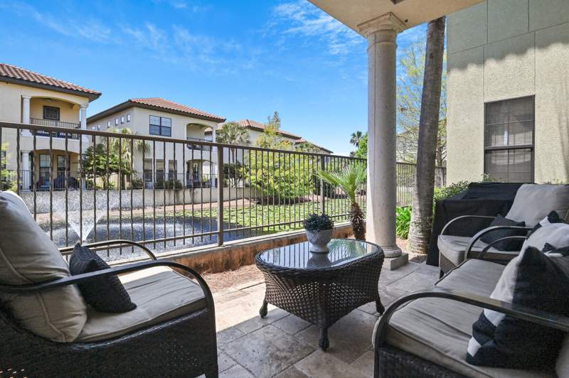 4 bedroom Detached Single Family at 1975 Baytowne Loop, Villa Lago, Miramar Beach — photo 3