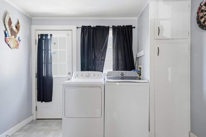 3 bedroom Detached Single Family at 218 NE Troy Street, Cinco Bayou, Fort Walton Beach — photo 4