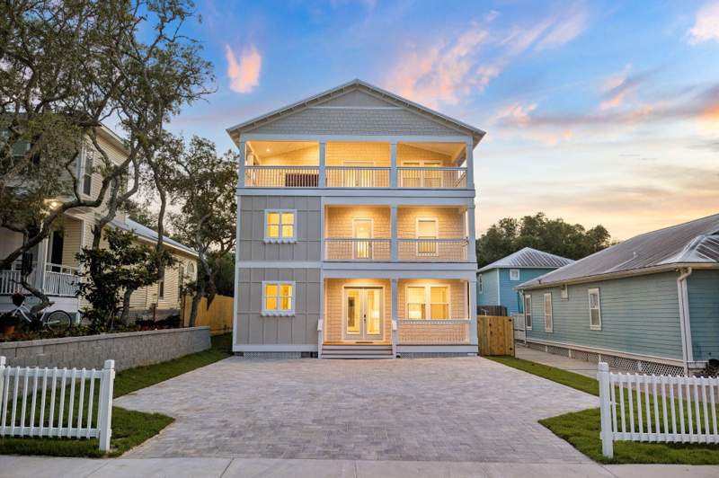 8 bedroom Detached Single Family at 86 Sunfish Street, Kokomo Kove, Destin — photo 2