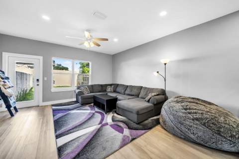 207 Ann Circle #9, Destin FL - photo 14 of 55