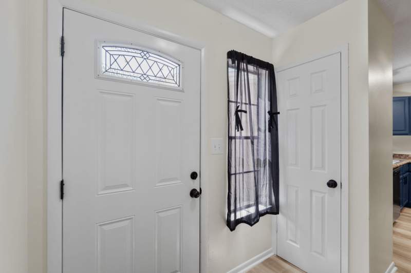 3 bedroom Townhouse at 37 12Th Street #Z132, Port Dixie, Shalimar — photo 3