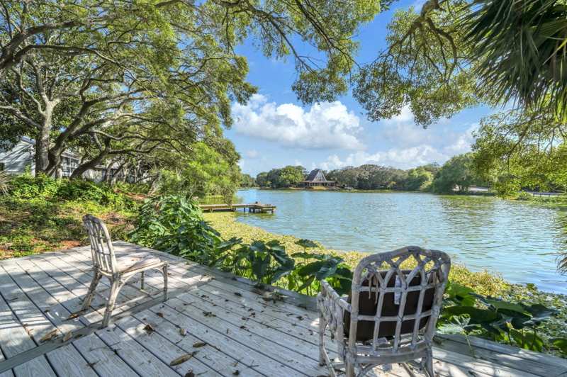 4 bedroom Detached Single Family at 702 N Lakeside Drive, Lakeside Village, Destin — photo 1