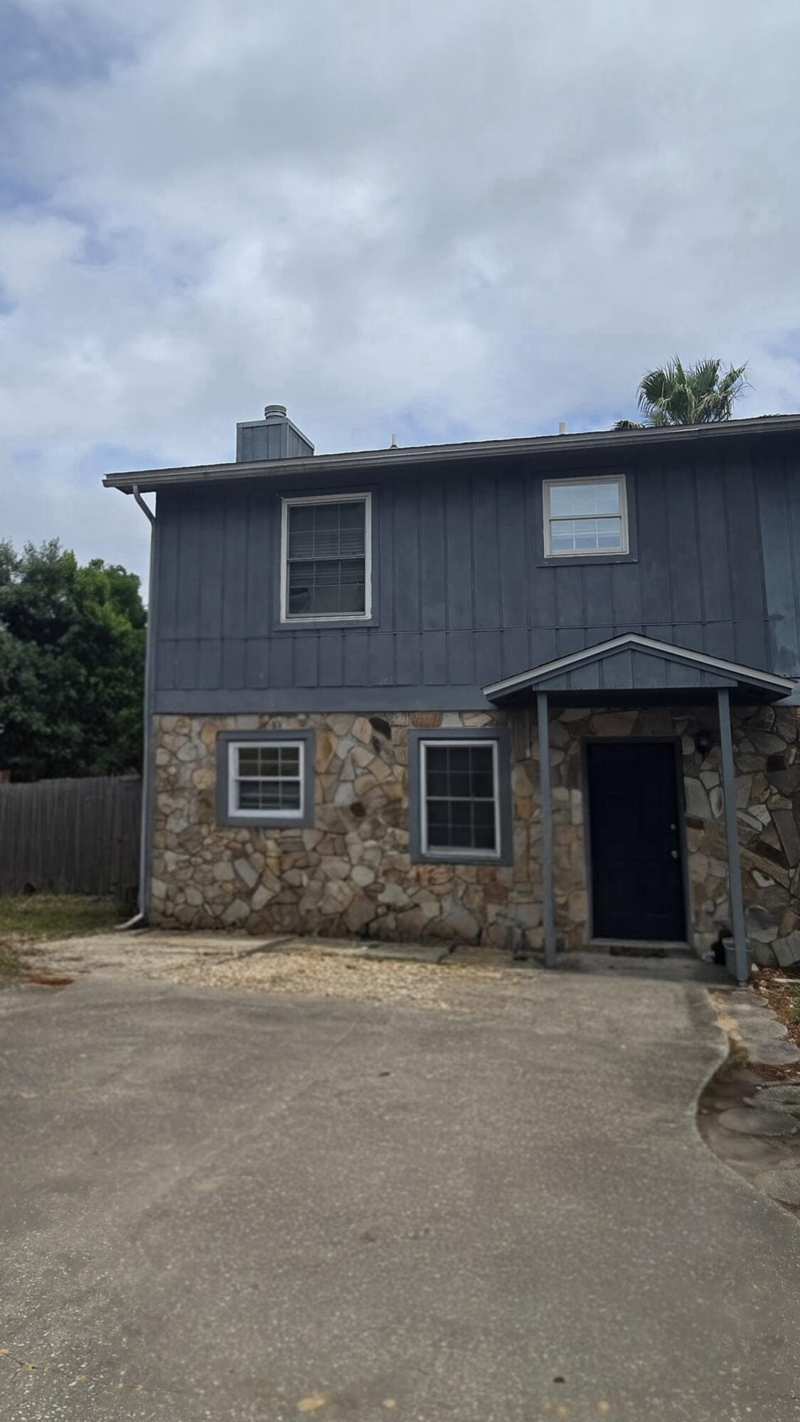 2 bedroom Townhouse at 334 Harris Street, Seashore Village T/H, Mary Esther — photo 1