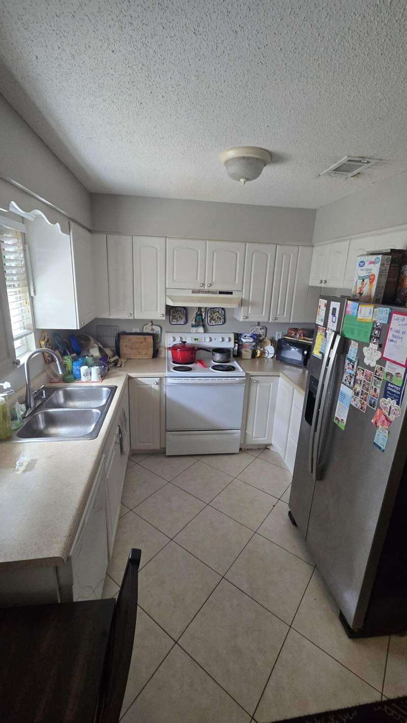 2 bedroom Townhouse at 334 Harris Street, Seashore Village T/H, Mary Esther — photo 3