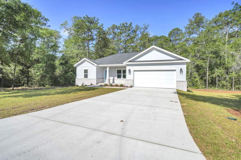 3 bedroom Detached Single Family at 183 Hunters Ridge Drive, Hunters Ridge, DeFuniak Springs — photo 2
