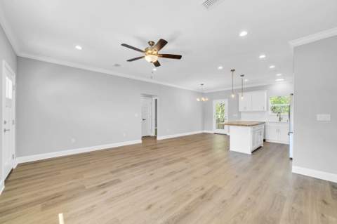 183 Hunters Ridge Drive, DeFuniak Springs FL - photo 8 of 53