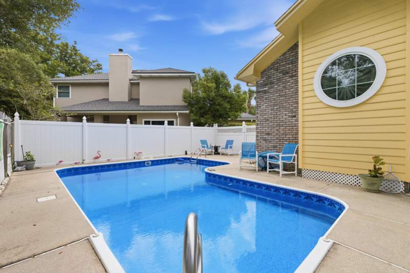 3 bedroom Detached Single Family at 2815 Ben Hogan Court, Lake Pointe, Shalimar — photo 4