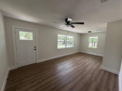 197 W North Avenue, Crestview FL - photo 8 of 15