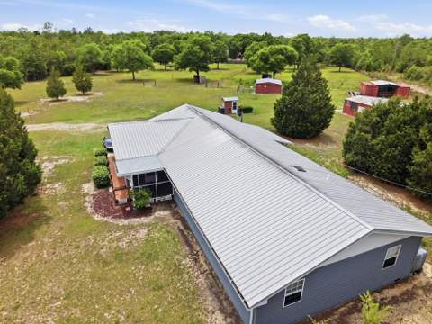 585 E Huckaba Road, DeFuniak Springs FL - photo 10 of 41