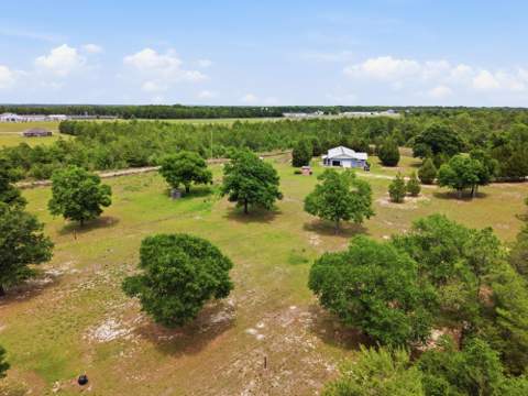 585 E Huckaba Road, DeFuniak Springs FL - photo 17 of 41