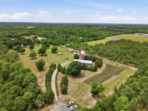 585 E Huckaba Road, DeFuniak Springs FL - photo 8 of 41