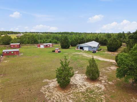 585 E Huckaba Road, DeFuniak Springs FL - photo 15 of 41