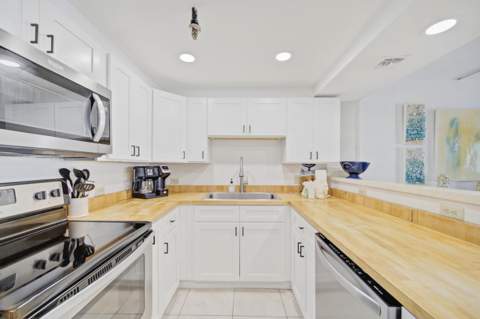 671 Nautilus Court #Unit 402, Fort Walton Beach FL - photo 7 of 23