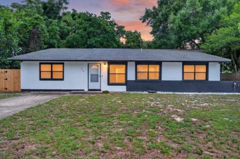 670 Shrewsbury Road, home for sale in Mary Esther 32569