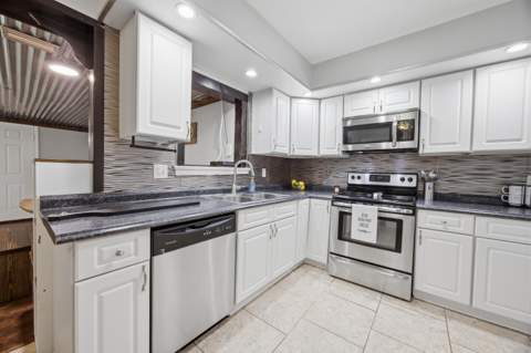 33 SW Temple Avenue, Fort Walton Beach FL - photo 17 of 86
