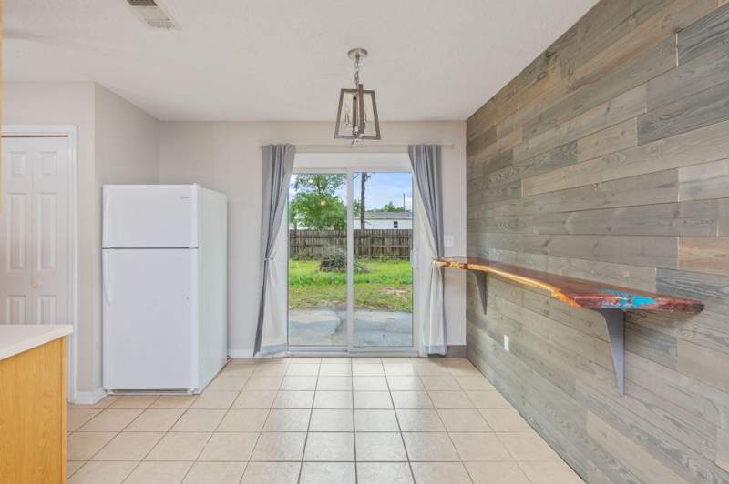 2 bedroom Detached Single Family at 259 W Cypress Avenue, Oakwood Hills Unit 1, DeFuniak Springs — photo 5