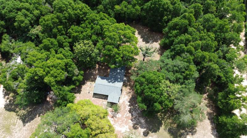 4 bedroom Detached Single Family at 5703 Old River Road, Baker, Baker — photo 3