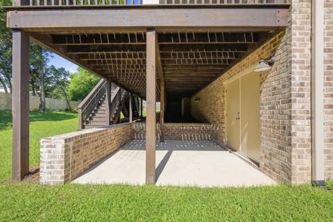 423 Marquette Street, Valparaiso FL - photo 12 of 41